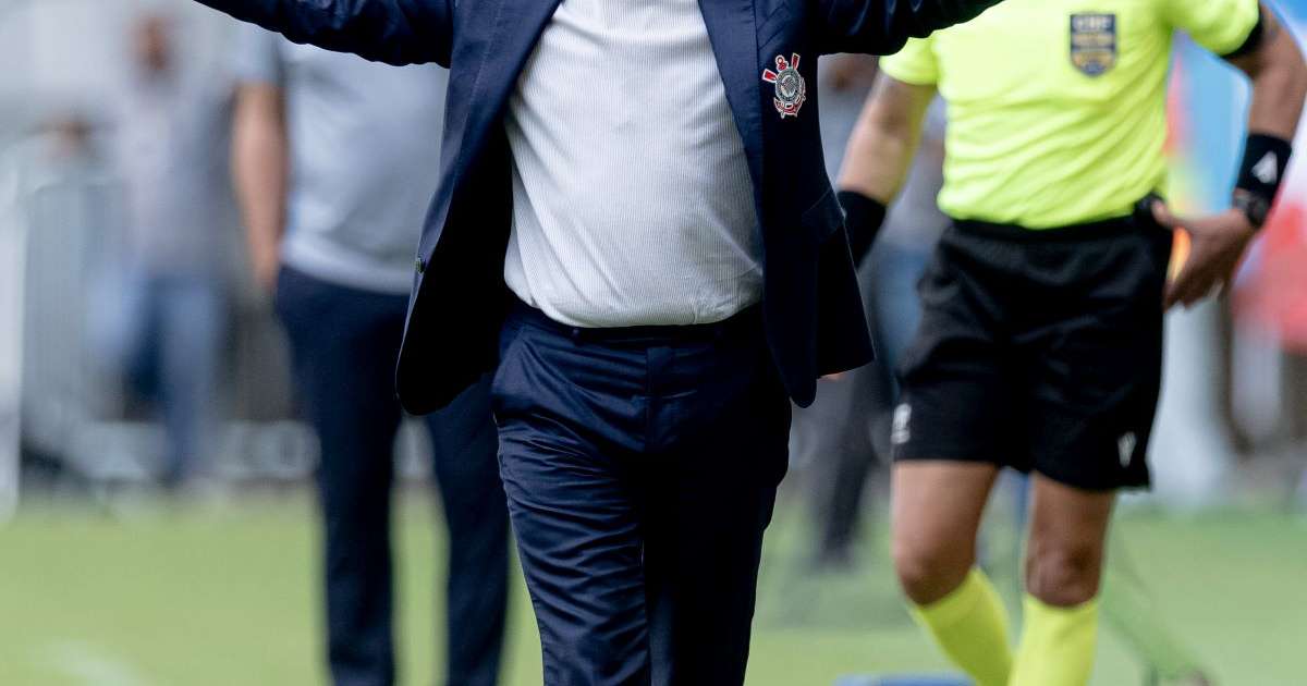 Ramón Diaz destaca desempenho da equipe e estreia de André Ramalho.