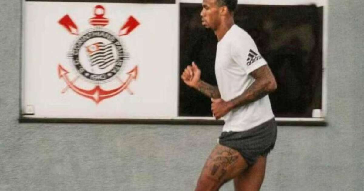 TREINANDO NO CT! Gabriel Magalhães treina nas férias no CT do Corinthians