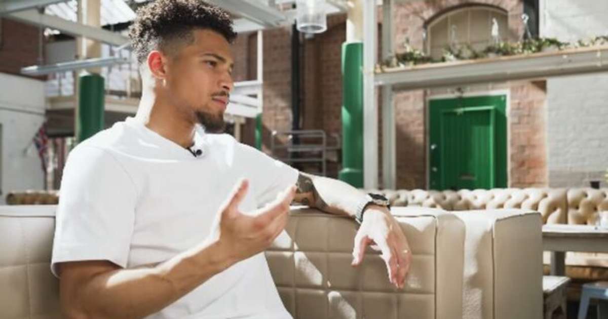 Apoio de Torcedores de Flamengo e Wolverhampton a João Gomes por Declarção sobre Gagueira