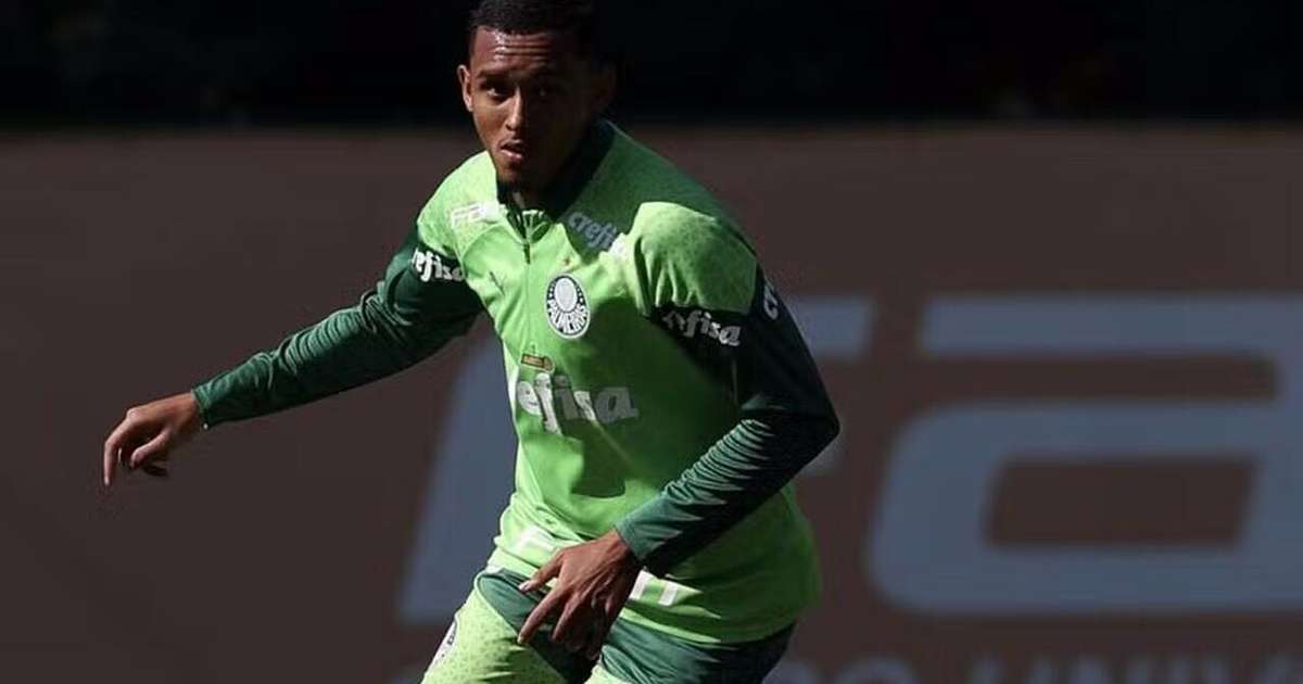 Palmeiras renova contrato com promessas da base e garante futuro promissor.