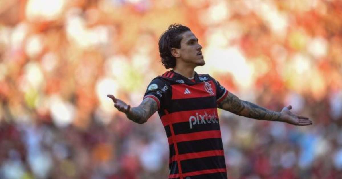 Pedro, do Flamengo, lidera como principal goleador do futebol mundial em 2022.