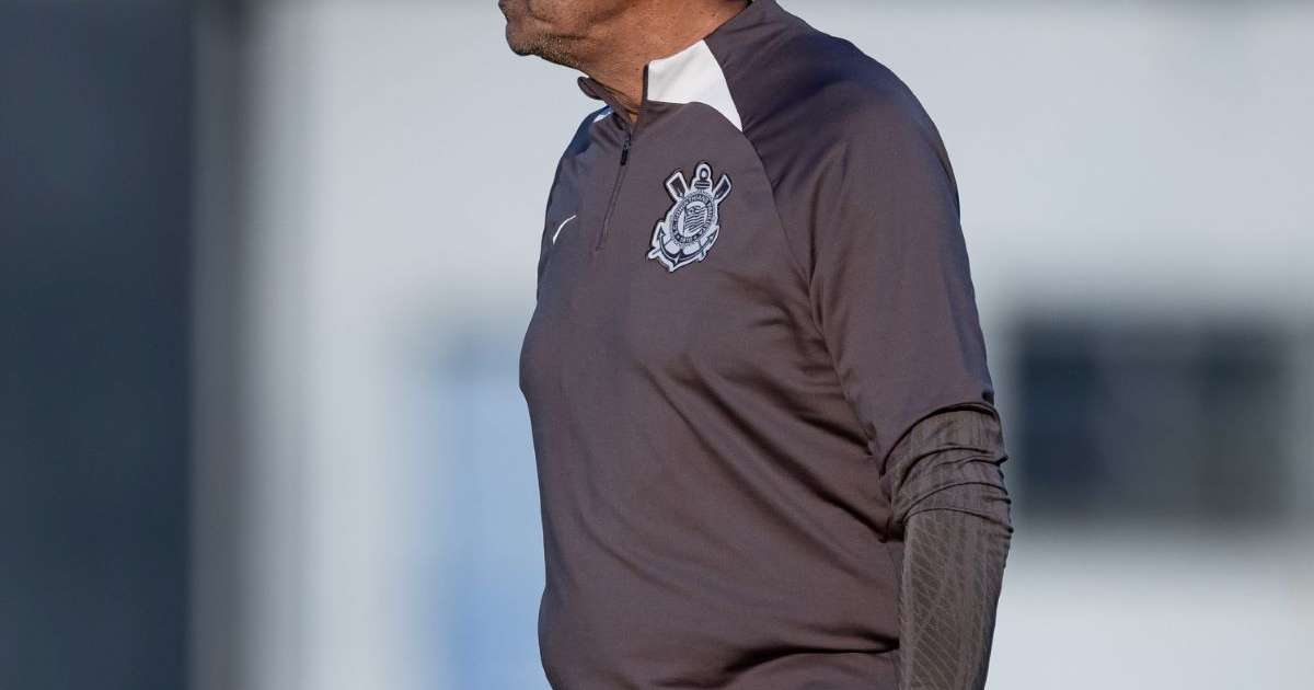 Ramon Díaz elogia desempenho corintiano após derrota: 