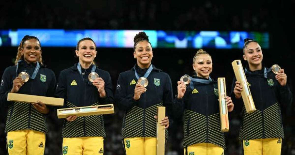 Brasil conquista bronze na ginástica com Rebeca e base do Flamengo.