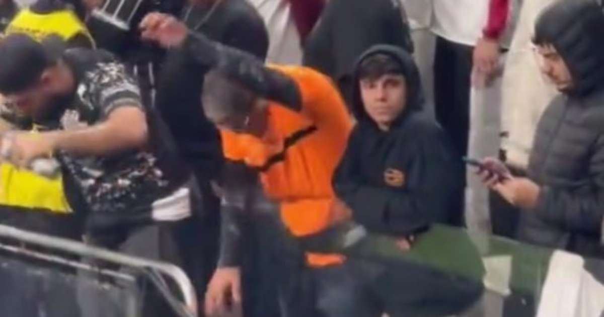 Torcedores do Corinthians provocam gremistas utilizando tragédia no Sul.