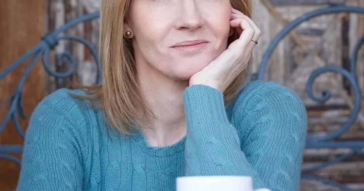 JK Rowling calunia atleta olímpica com fala transfóbica, achando que era transexual