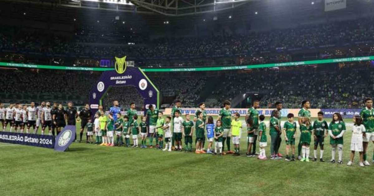 Palmeiras e Flamengo duelam com setores limitados de visão no campo.