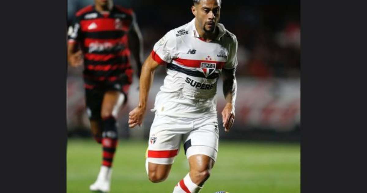 Flamengo decepciona em partida e é comparado a Tite por comentarista.