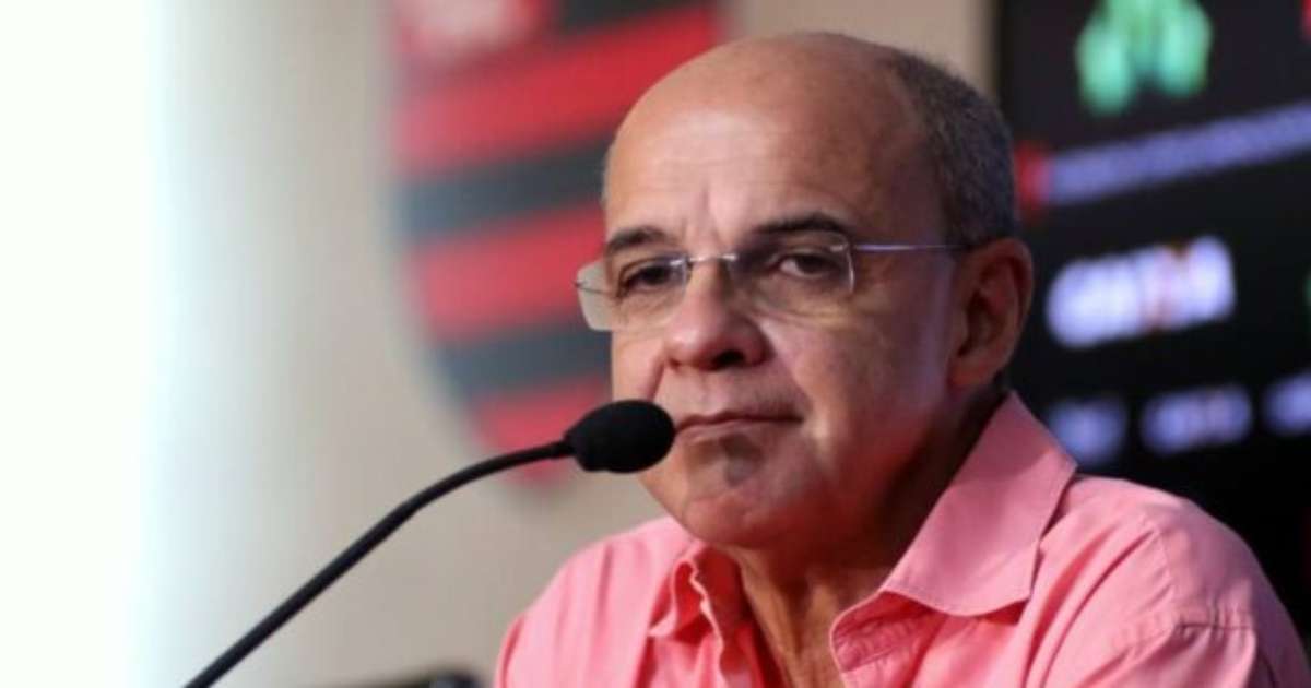 Presidente Flamengo lamenta falecimento do ídolo Adílio.