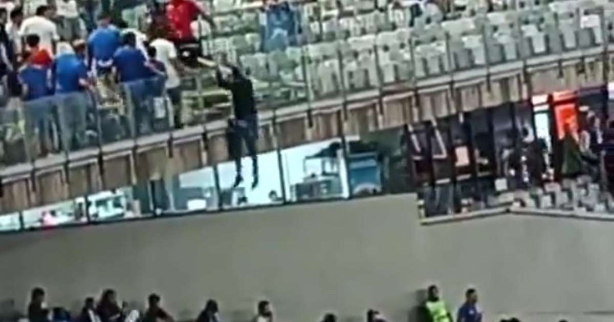 Acidente na arquibancada deixa torcedor do Cruzeiro com traumatismo craniano