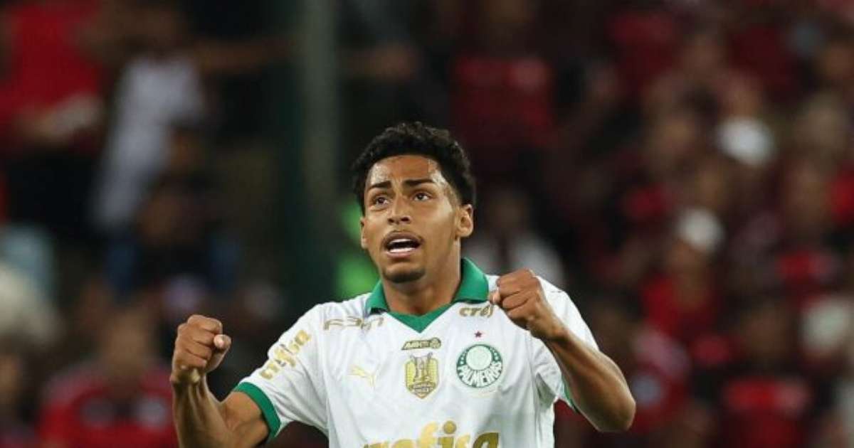 Luighi celebra primeiro gol como profissional no Palmeiras: conquista do sonho.