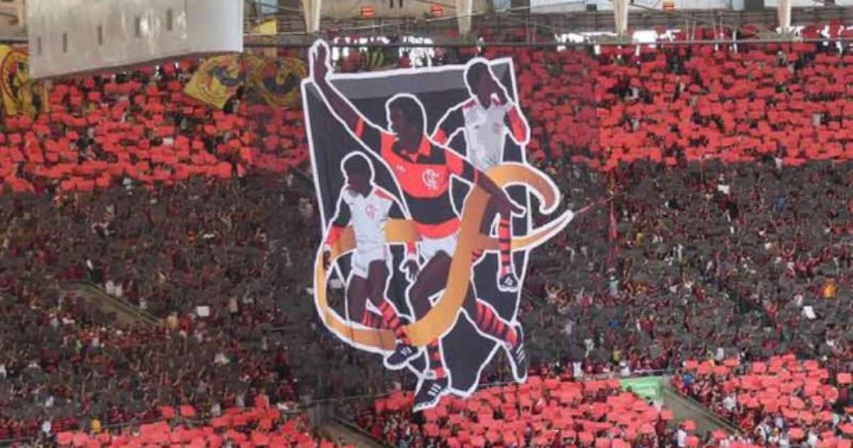 Homenagem emocionante a Adílio no Maracanã: momento marcante para o Flamengo.