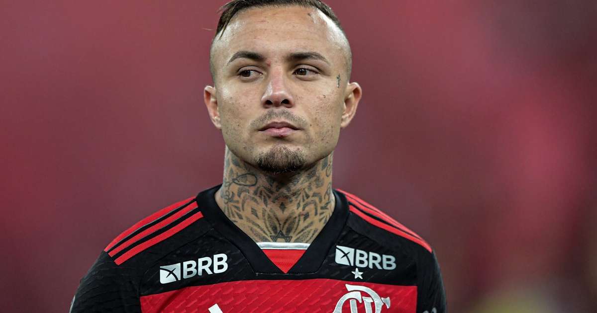 Cebolinha se pronuncia sobre lesão que o afastará da temporada no Flamengo.