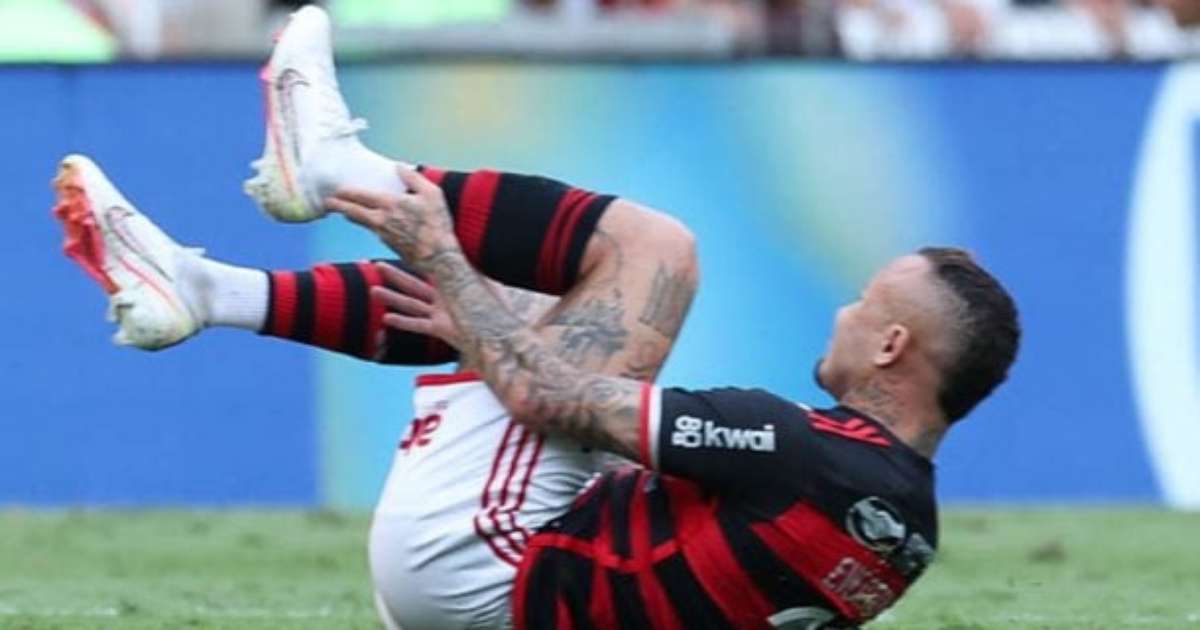 Everton cebolinha e Viña, do Flamengo, sofrem suspeitas de lesões graves.