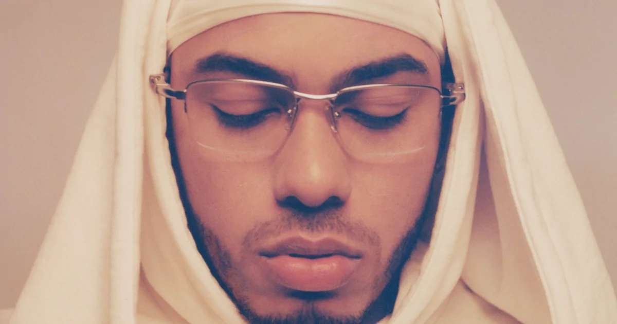 Myke Muslim Rapper Myke Towers lança o inédito single 'La Primera Vez'
