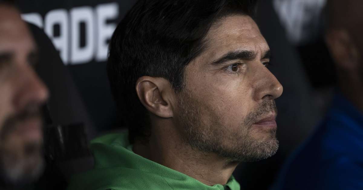 Abel Ferreira justifica estreantes no banco em Botafogo x Palmeiras
