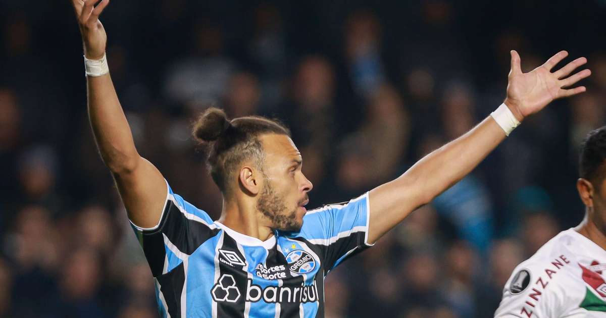 Grêmio desembarca em Caxias do Sul com Diego Costa e equipe alternativa.