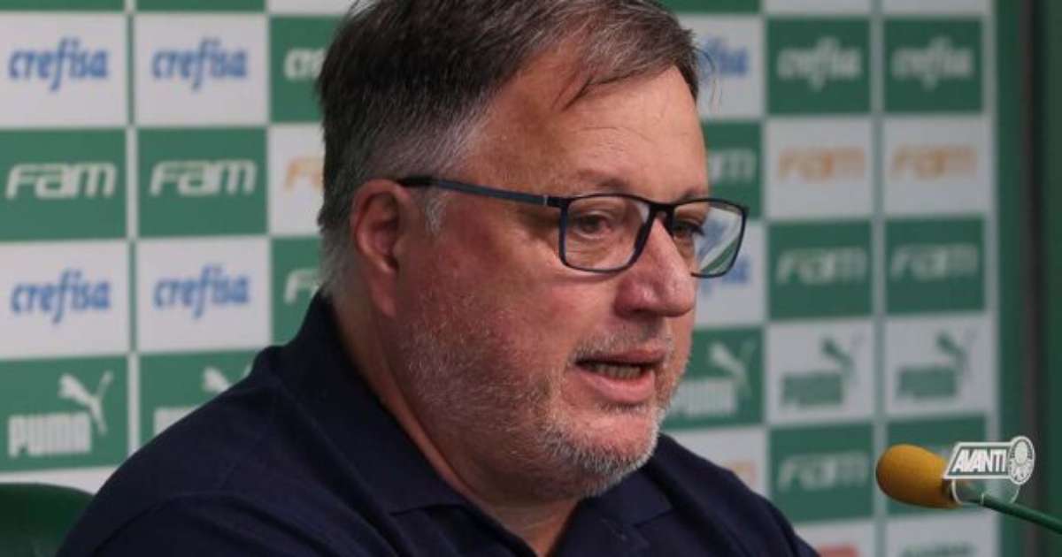 Anderson Barros critica desempenho de Palmeiras e São Paulo no futebol brasileiro.