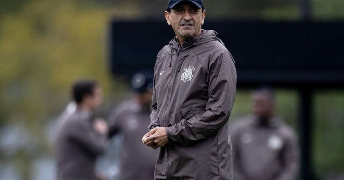 Corinthians mantém mistério sobre titularidade de Ramon Díaz contra Bragantino