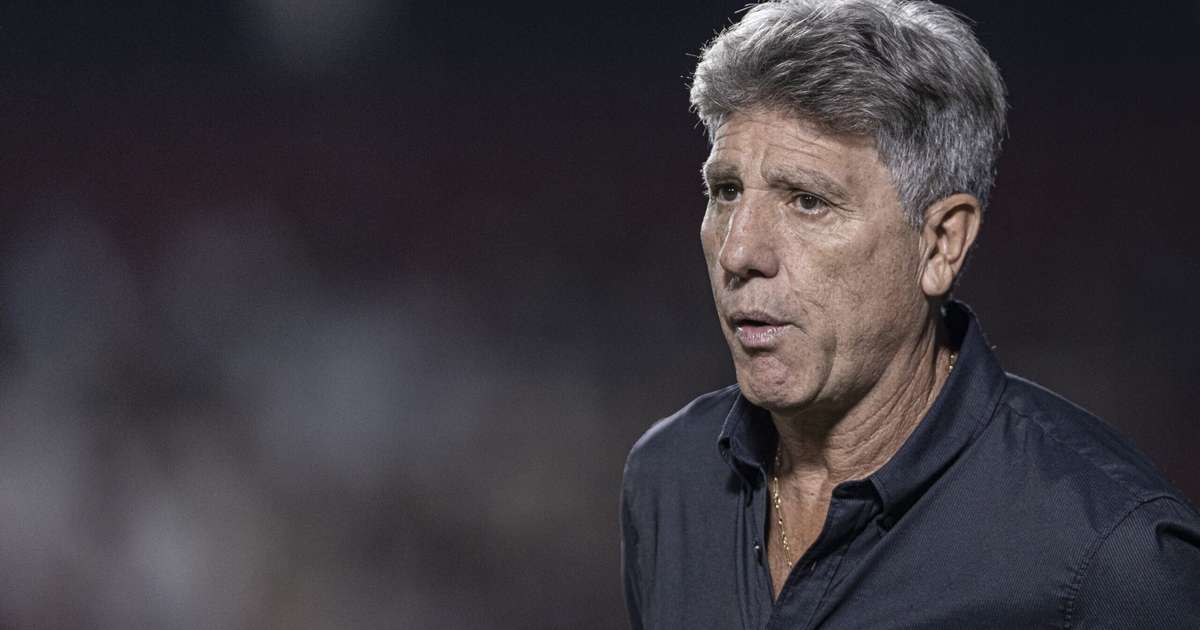 Grêmio deve mudar tática para desafio crucial contra o Fluminense na Libertadores.