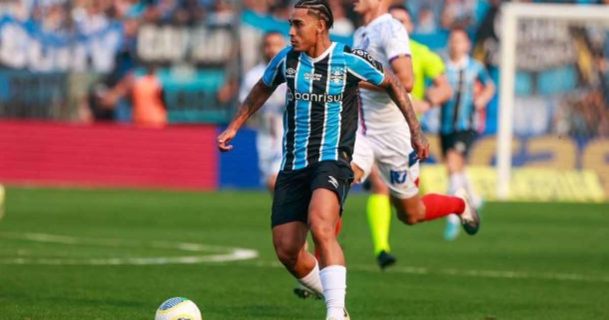 Gremio tem desfalque devido a fratura no dedo de Du Queiroz