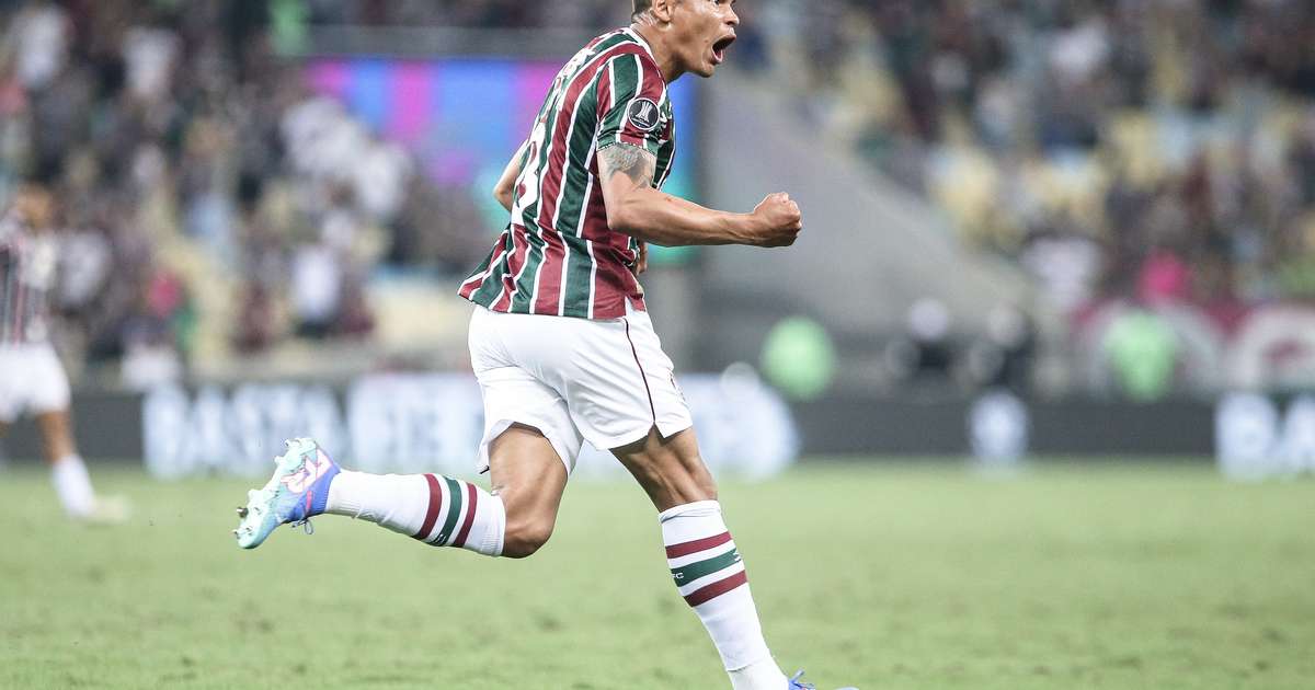 Fluminense brilha com Fábio e elimina Grêmio nas oitavas da Libertadores.