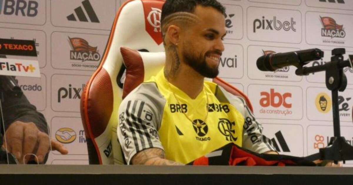 Michael expressa desejo de retorno ao Flamengo durante apresentação.
