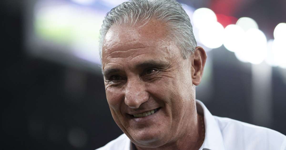 Tite recebe alta hospitalar após internação por arritmia durante jogo Flamengo x Bragantino