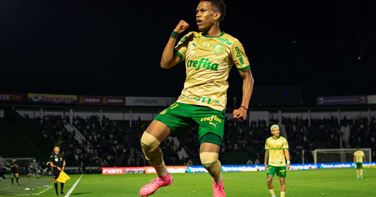 Palmeiras goleia Cuiabá em atuação brilhante de Estêvão e se reabilita.