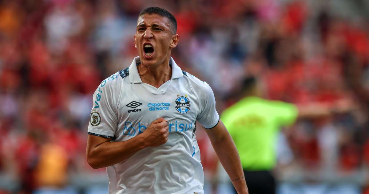 Grêmio vence Criciúma e aumenta distância do rebaixamento no Brasileirão.