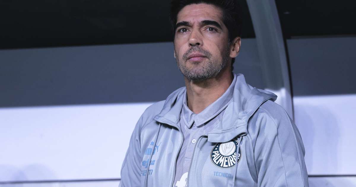 Abel Ferreira comenta declaração polêmica a jornalista durante coletiva no Palmeiras
