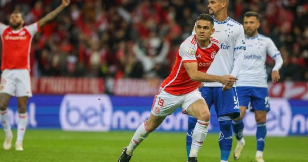 Inter domina Cruzeiro, conquista vitória e sobe na tabela do Brasileirão.