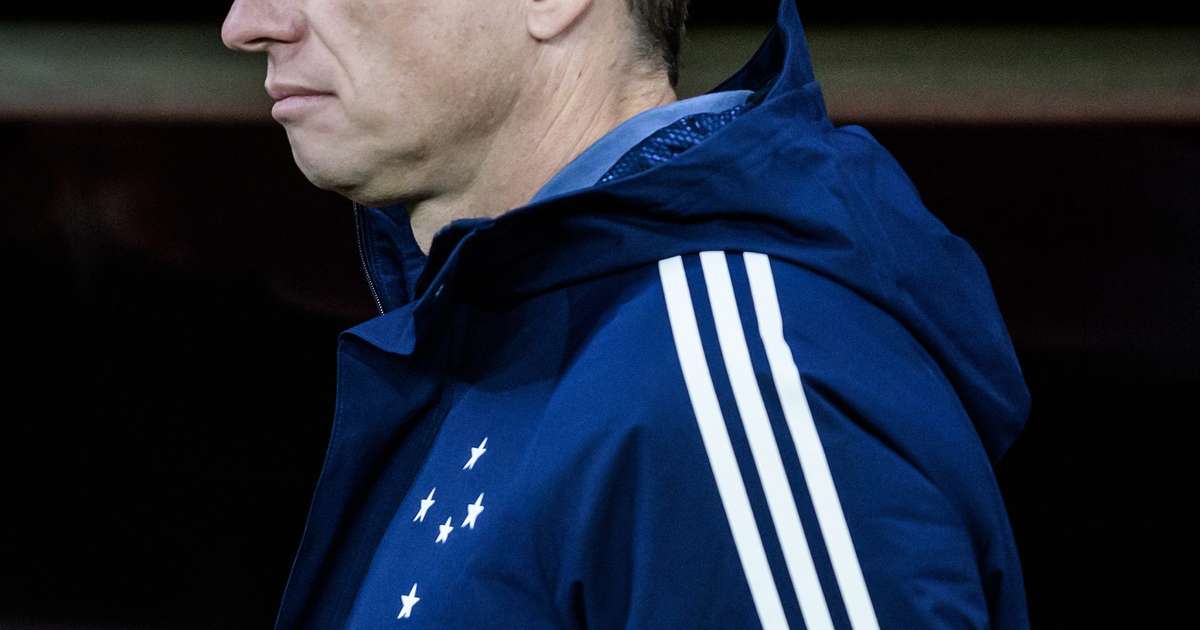 Seabra critica desempenho do Cruzeiro na derrota para o Internacional.