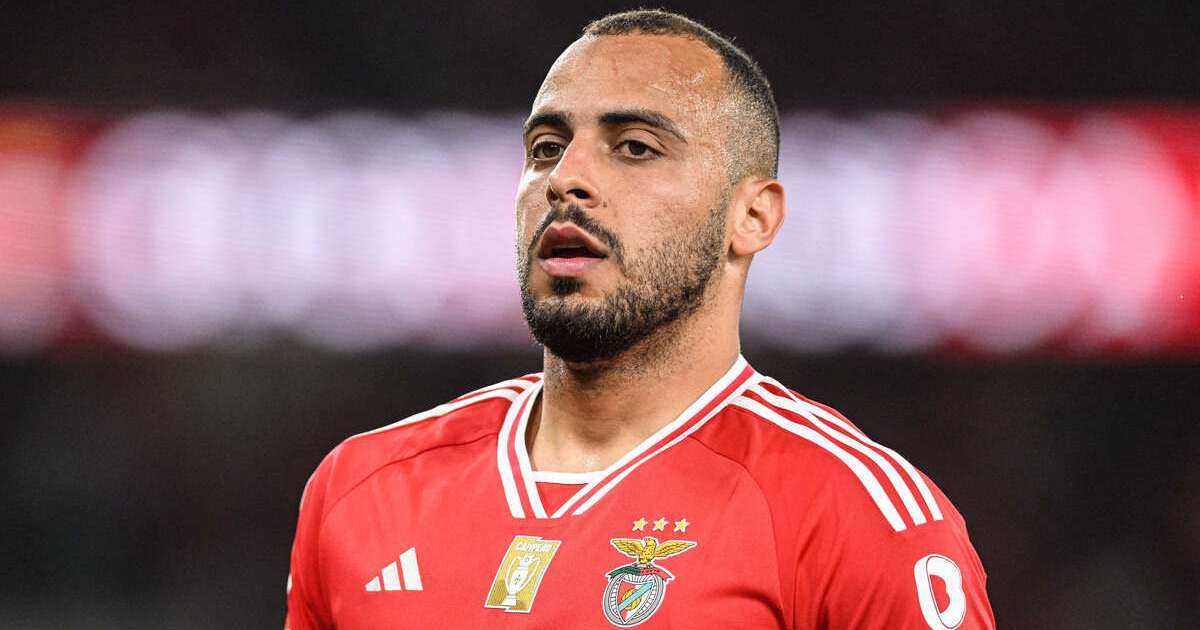 AUMENTANDO O VALOR! Corinthians intensifica interesse em Arthur Cabral com nova proposta