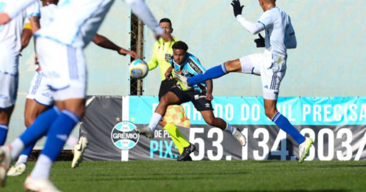 Cruzeiro derrota o Grêmio e garante vaga nas semifinais do Brasileirão Sub-20.