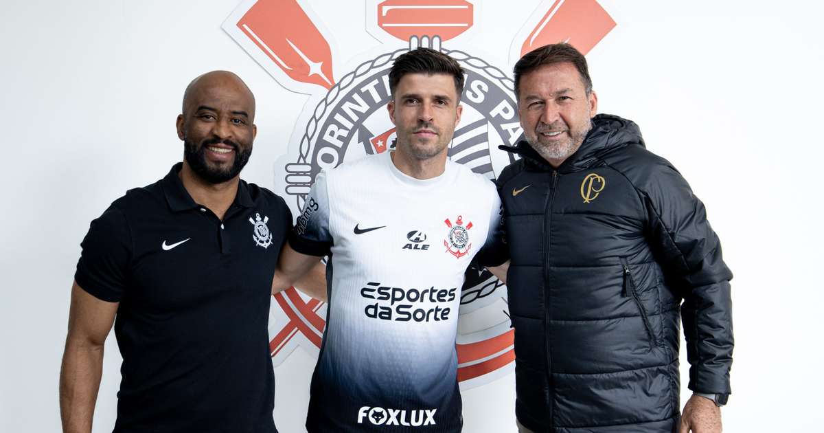 Corinthians anuncia contratação de atacante europeu por duas temporadas.