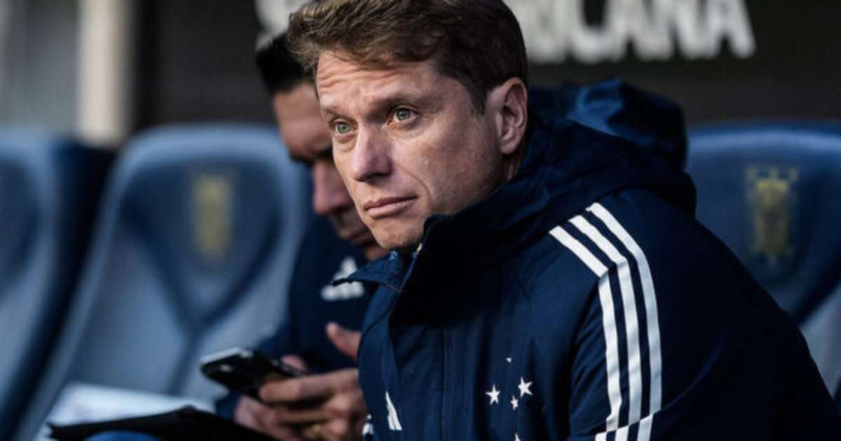 Cruzeiro: Seabra explica opção por reforço no banco de reservas