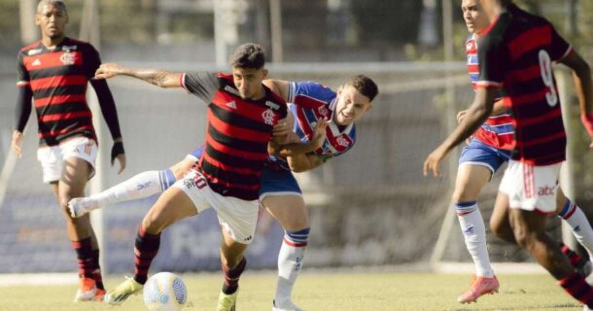 Flamengo é eliminado do Brasileirão Sub-20 após derrota para o Fortaleza.