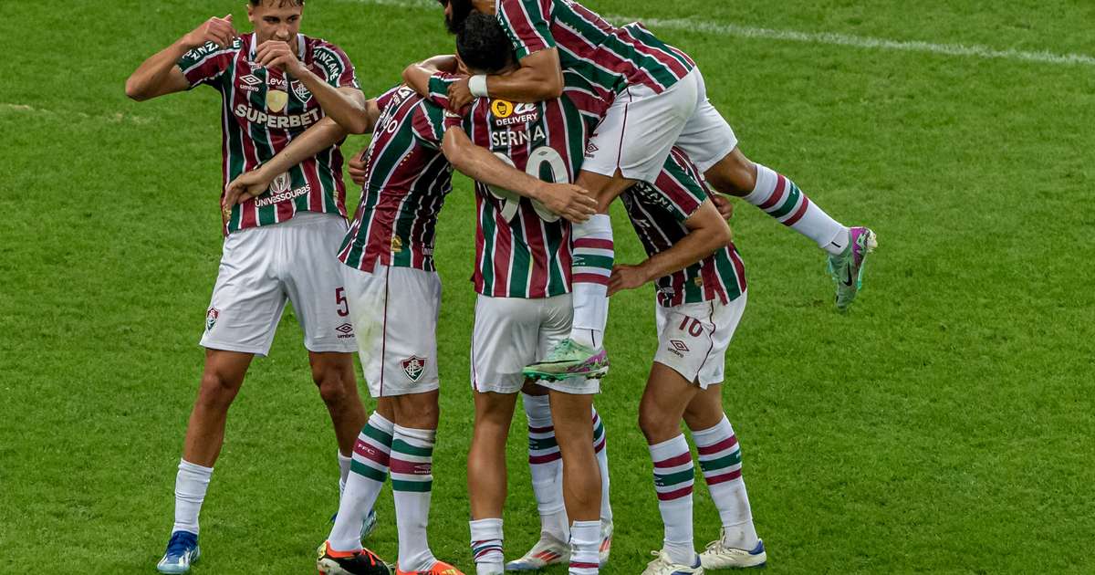 São Paulo faz jogo inofensivo, perde do Fluminense e desperdiça chance ...
