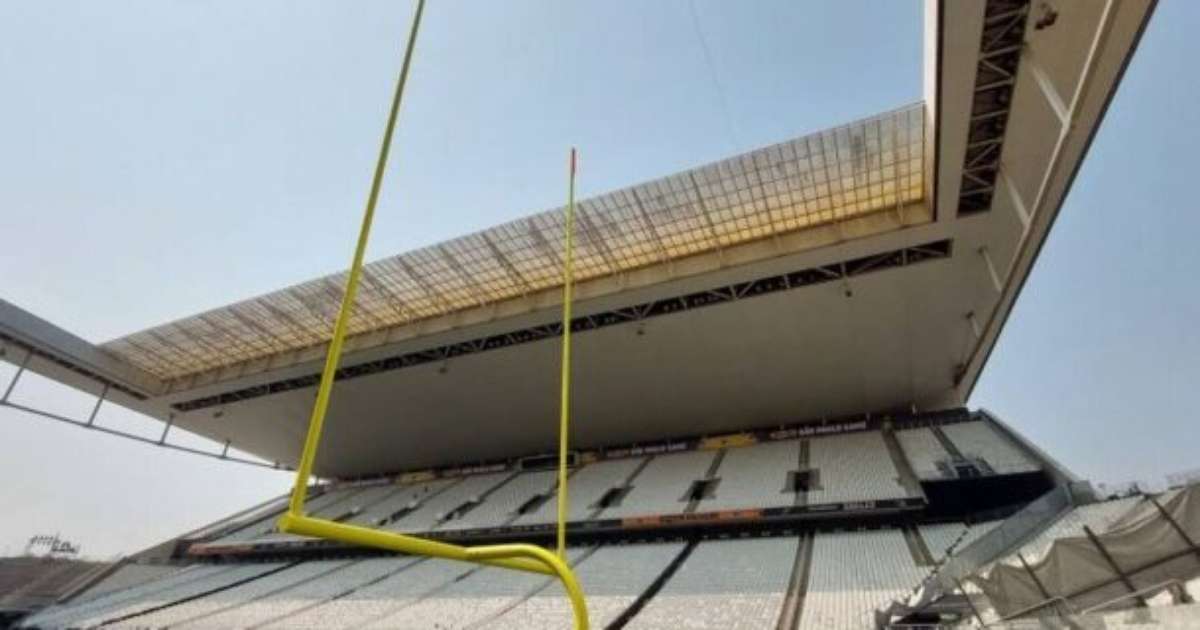 Estádio do Corinthians passa por adaptações para receber NFL; confira as fotos