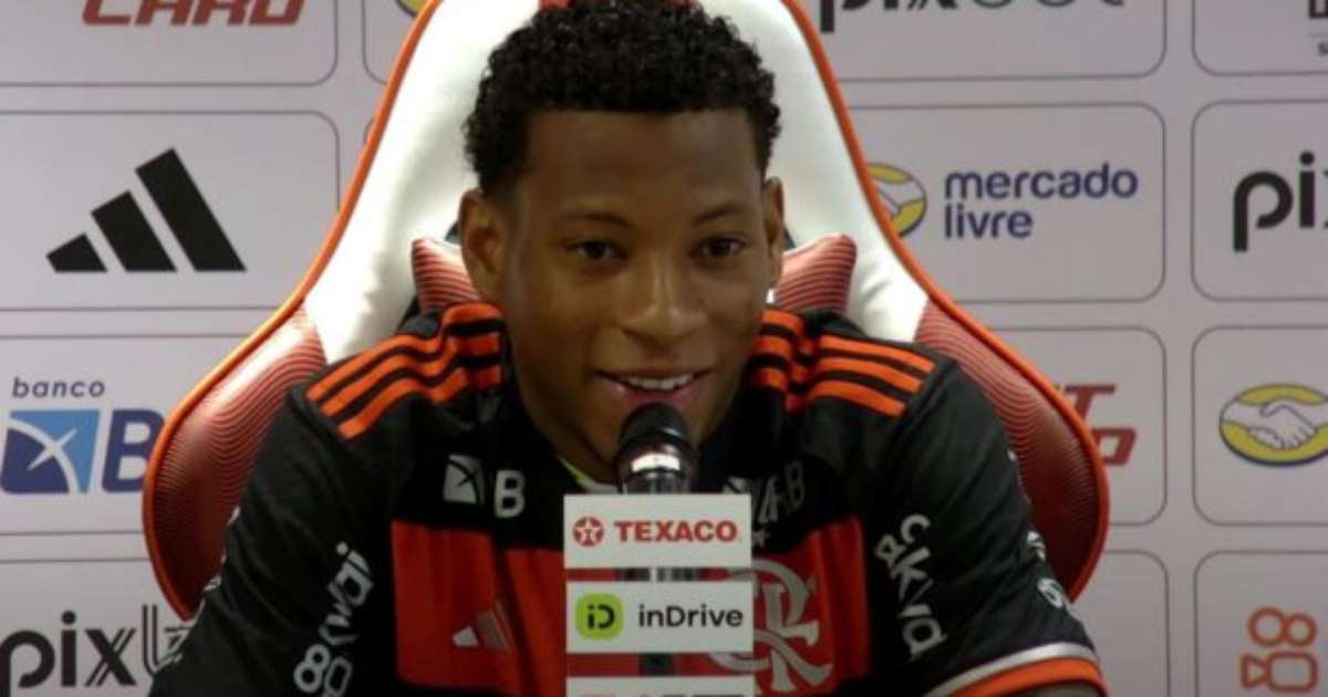 Desejado pelo Flamengo, Plata enaltece proposta em apresentação no clube.