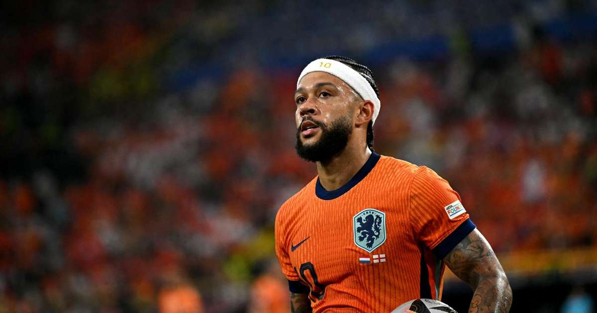 Prazo de inscrição de Depay e Carrillo no Corinthians para esta temporada.