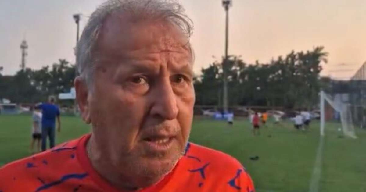 Zico alerta para preocupação com lesões no elenco do Flamengo.