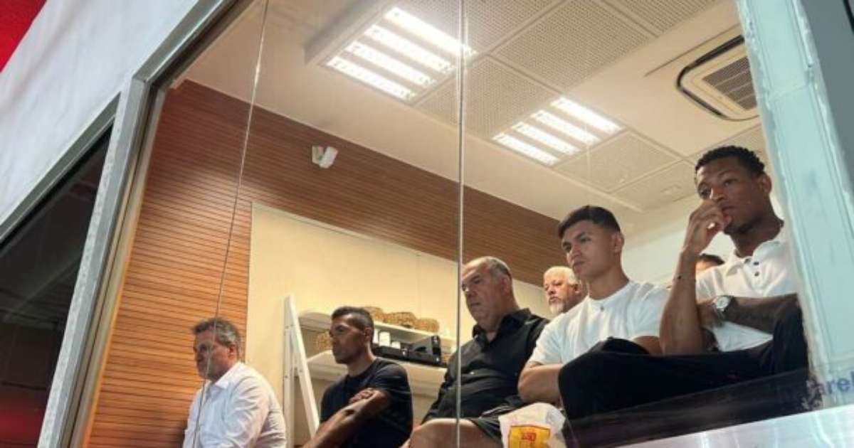 Estreia de Alex Sandro pelo Flamengo contra o Vasco é marcada para hoje.