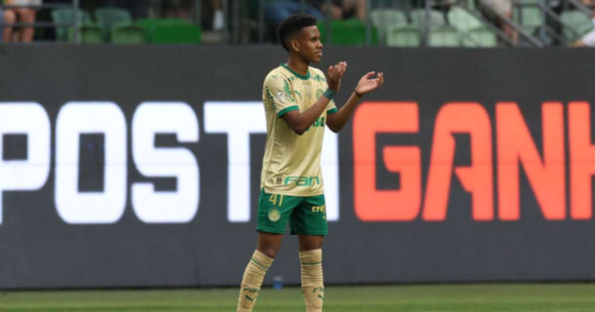 Estêvão exalta goleada do Palmeiras e ressalta disputa pelo Brasileirão.