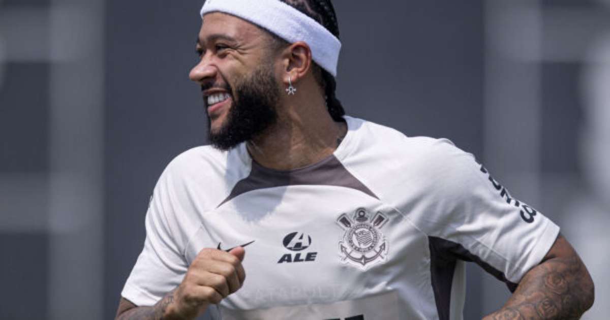 Corinthians inscreve Depay, Carrillo e Martínez na Sul-Americana.