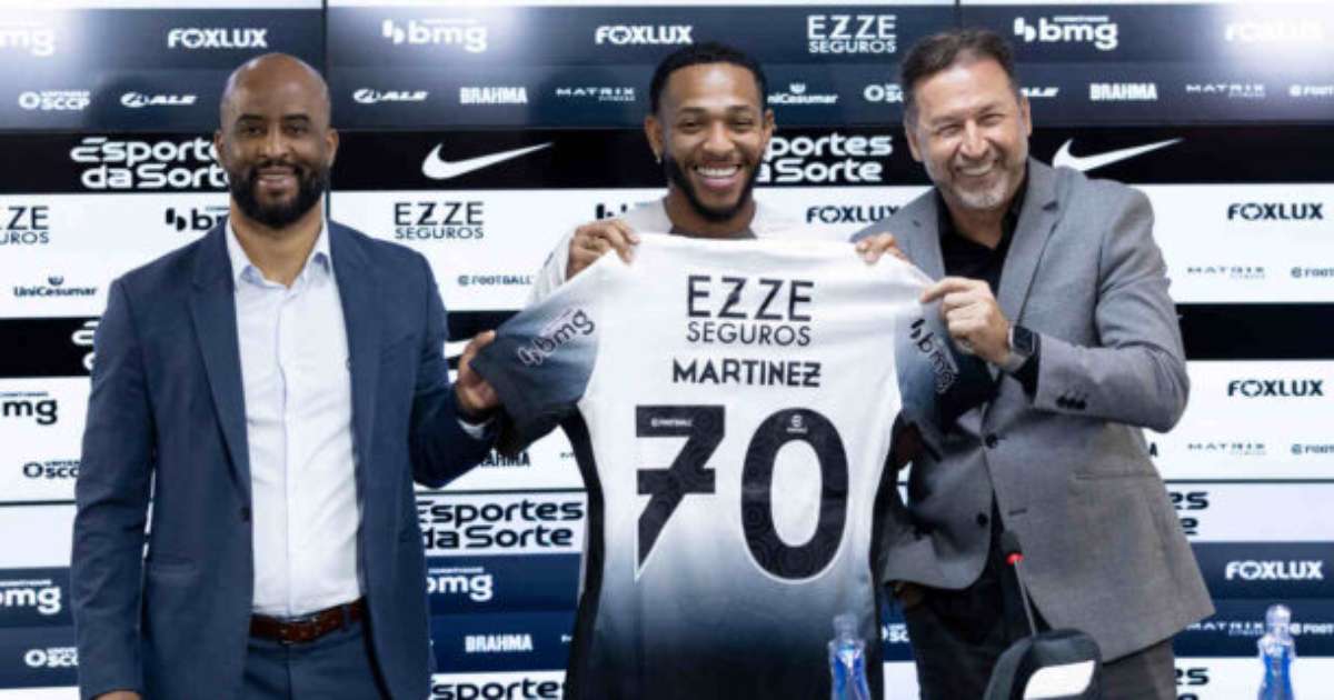 Martínez destaca qualidade de Depay e exalta torcida do Corinthians com cantos incessantes