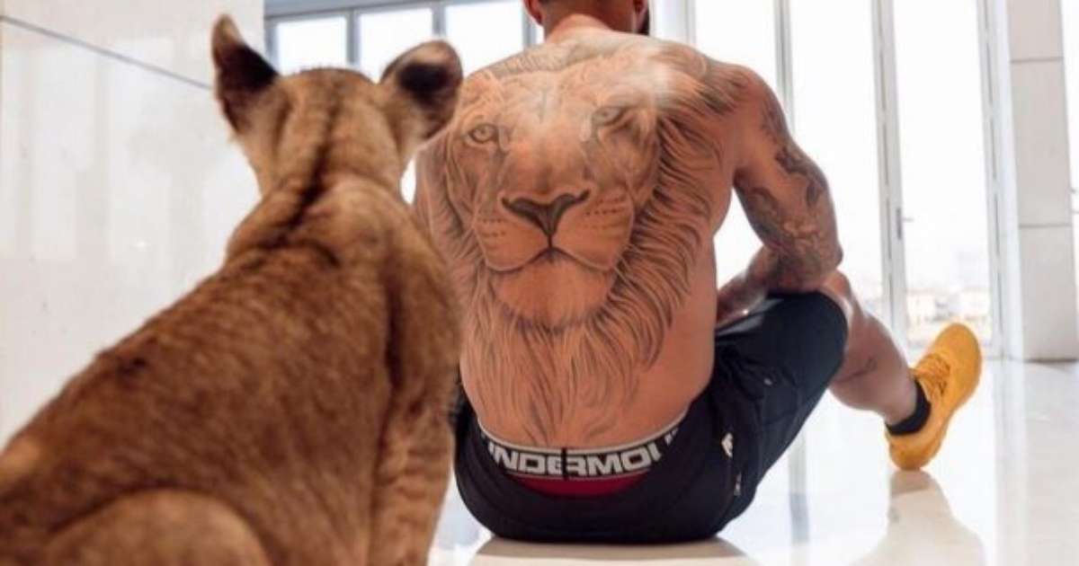 Conexão animal e paixão brasileira: os hábitos curiosos de Memphis Depay