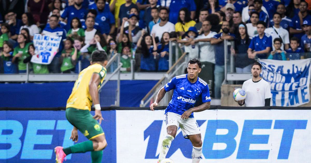 Cruzeiro enfrenta Cuiabá buscando aproximação do G4 no Brasileirão