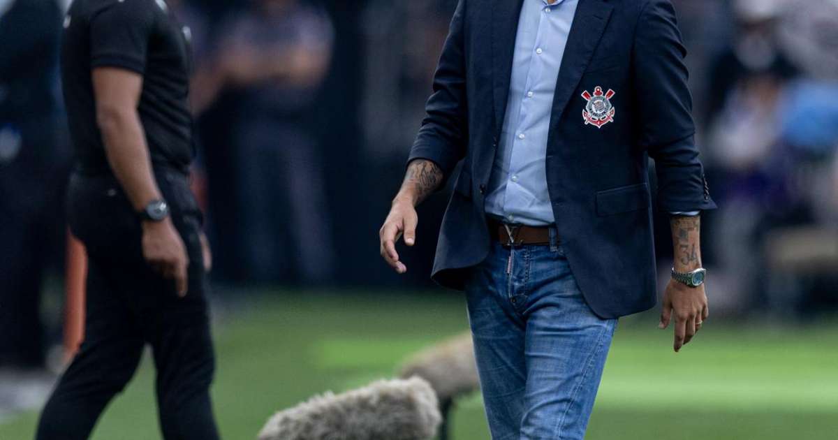 Treinador elogia atuação brilhante de Yuri Alberto em campo.