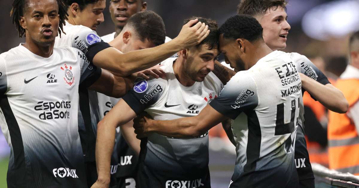 Corinthians alcança trinca de vitórias na temporada ao vencer Fortaleza